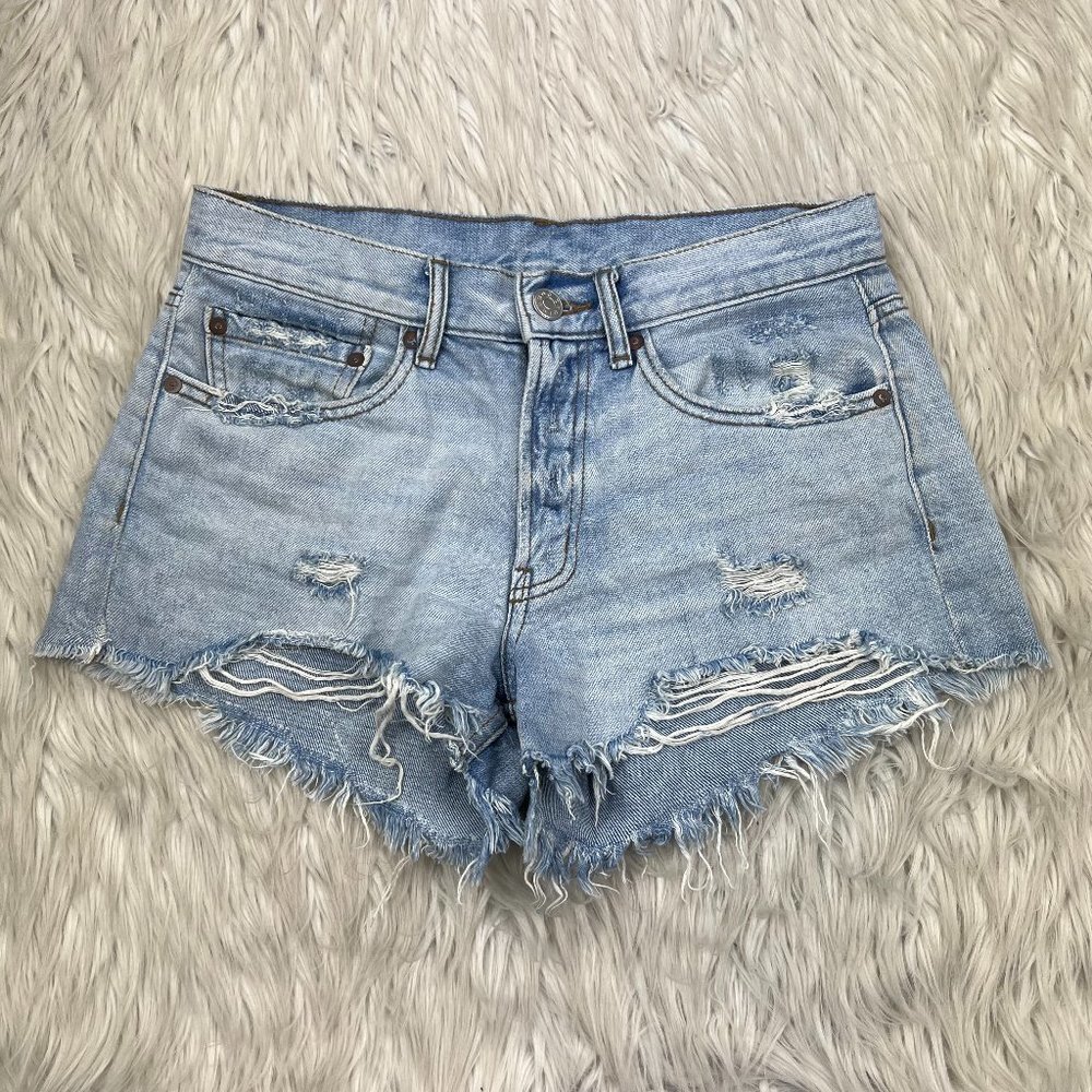 Urban Outfitters - BDG Women's Distressed Mid RiseEssential Short